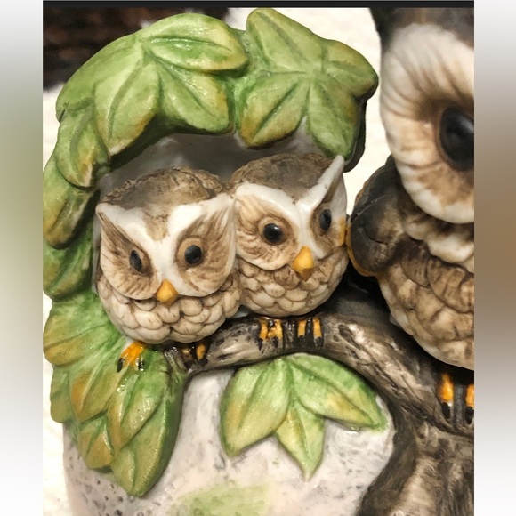 Screech Owl Family Porcelain Figurine from Homco Vintage 1970s - Picture 3 of 5